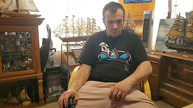 ScubaStevex online show from 03/11/26, 08:03