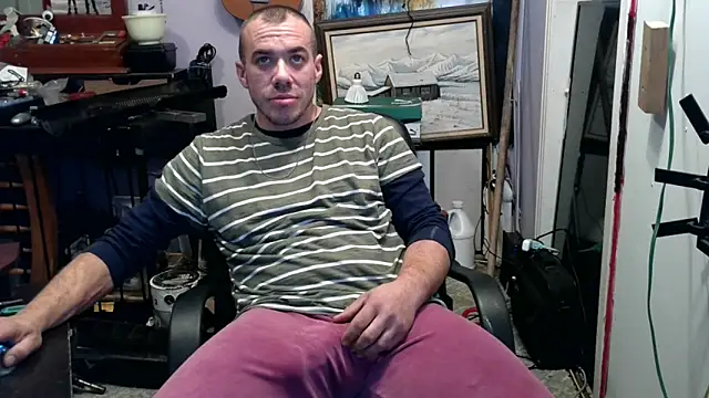 ScubaStevex online show from 11/13/25, 09:19