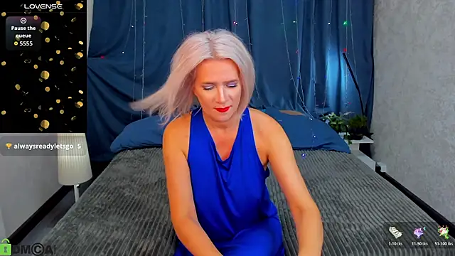 Snapshot of Luna__Lewis chatting on 11/06/25, 09:13 Luna Lewis online show from 11/06/25, 09:13