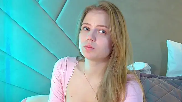 SelinSwarovski online show from 03/16/26, 03:37