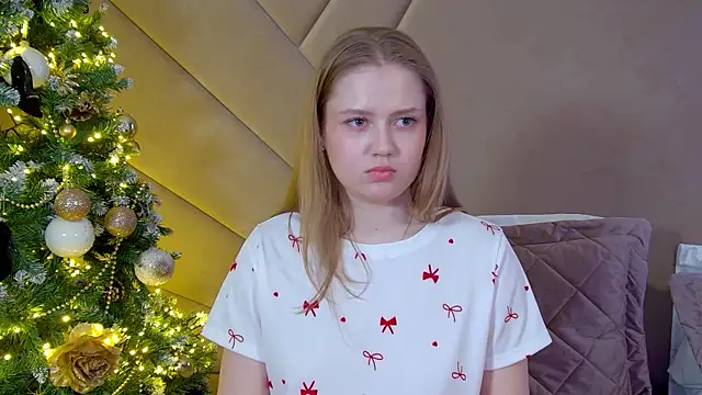 SelinSwarovski online show from 12/22/25, 04:23