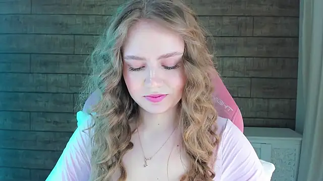 SelinSwarovski online show from 03/13/26, 04:01