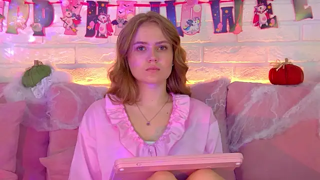 SelinSwarovski online show from 10/26/25, 04:07