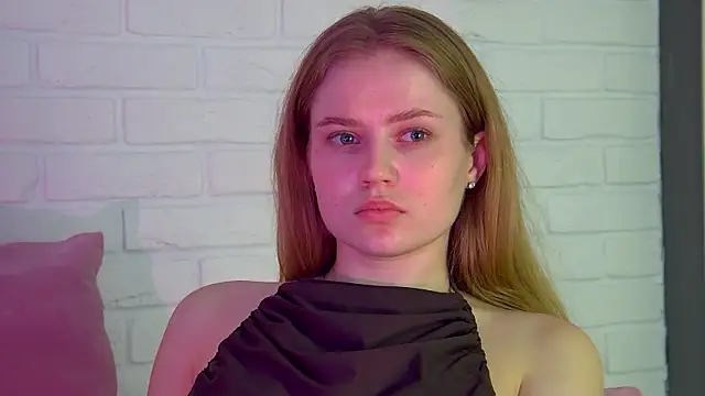 SelinSwarovski online show from 11/12/25, 06:06