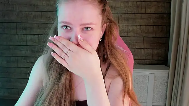 SelinSwarovski online show from 04/13/26, 03:38