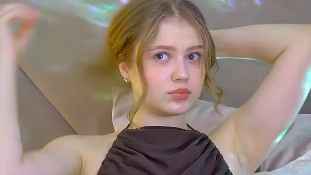 SelinSwarovski online show from 11/19/25, 05:46