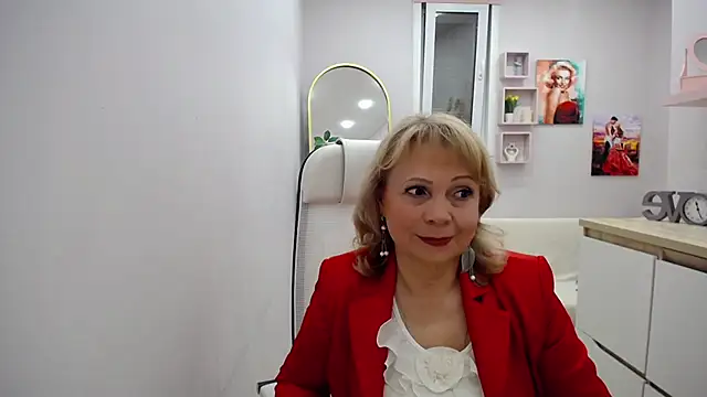 Milla Cutie18 online show from 05/04/26, 05:22