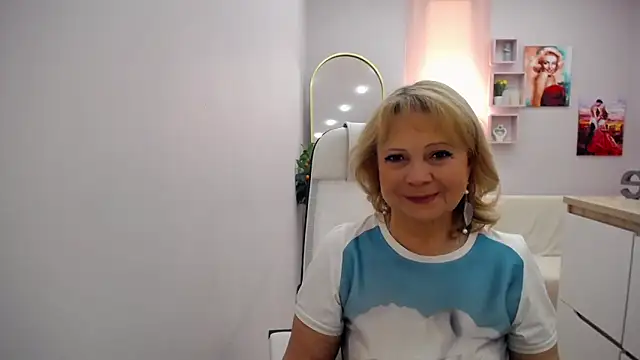 Milla Cutie18 online show from 04/13/26, 05:00