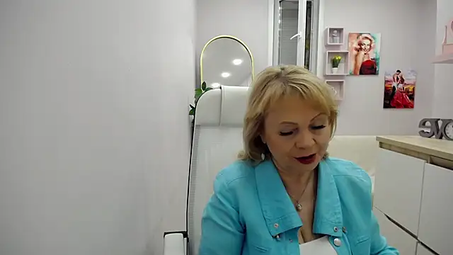 Milla Cutie18 online show from 05/21/26, 04:43