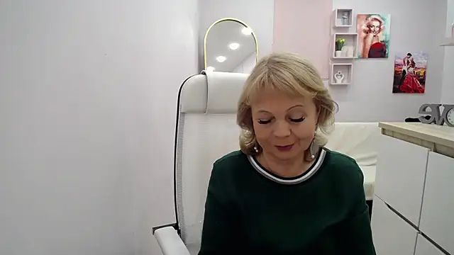 Milla Cutie18 online show from 02/25/26, 06:35