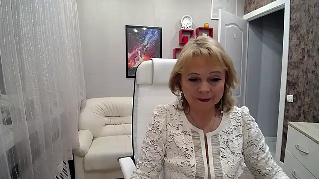 Snapshot of Milla_Cutie18 chatting on 11/12/25, 05:33 Milla Cutie18 online show from 11/12/25, 05:33