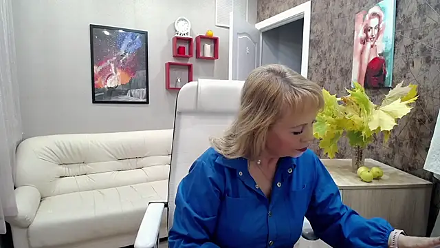 Snapshot of Milla_Cutie18 chatting on 09/25/25, 05:46 Milla Cutie18 online show from 09/25/25, 05:46