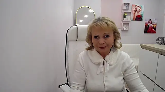 Milla Cutie18 online show from 02/09/26, 05:16