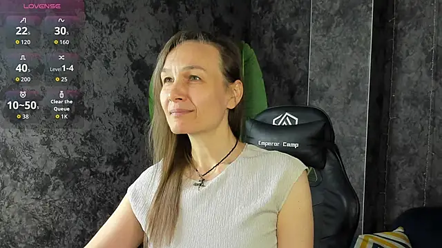 Snapshot of Lillian_White chatting on 05/11/26, 01:07 Lillian White online show from 05/11/26, 01:07