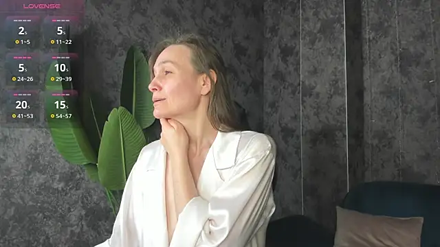 Lillian White online show from 03/16/26, 01:02