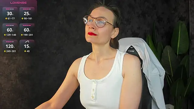 Lillian White online show from 03/24/26, 01:05