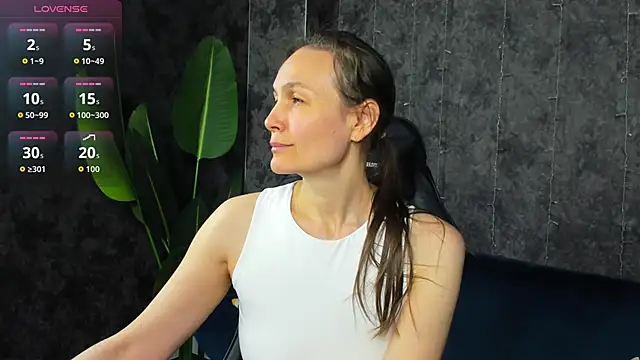 Lillian White online show from 04/12/26, 12:58