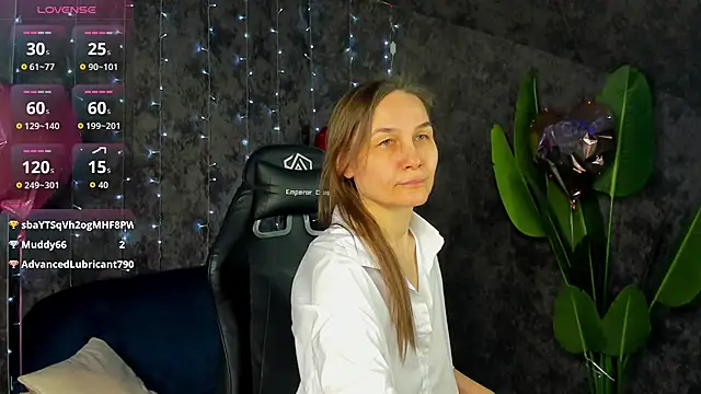 Lillian White online show from 03/08/26, 02:04