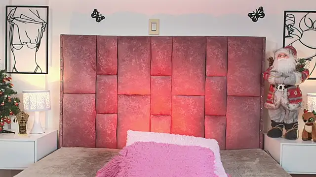 NicolMiller4 online show from 12/23/25, 02:33