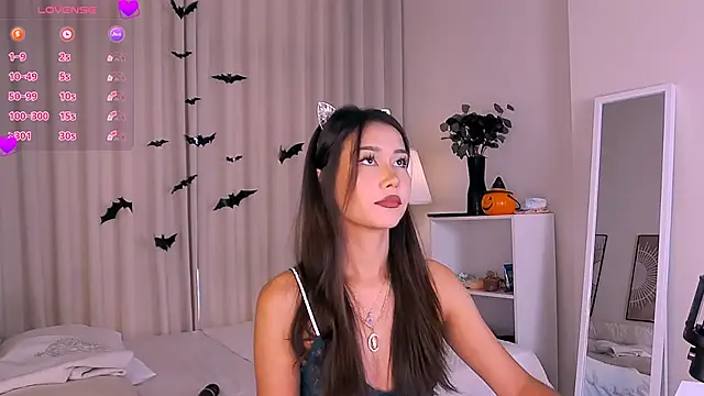 Melissa Mone online show from 11/03/25, 07:46