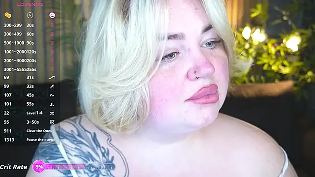 ZaraReignn online show from 10/30/25, 02:04