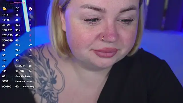 ZaraReignn online show from 12/16/25, 08:35