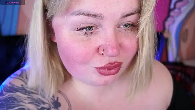 ZaraReignn online show from 02/10/26, 08:52