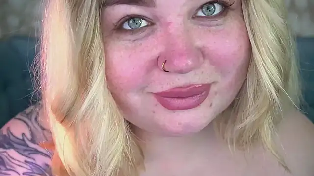 ZaraReignn online show from 04/14/26, 08:14