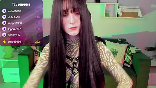 Snapshot of LuxRayi chatting on 03/03/25, 12:12 LuxRayi online show from 03/03/25, 12:12