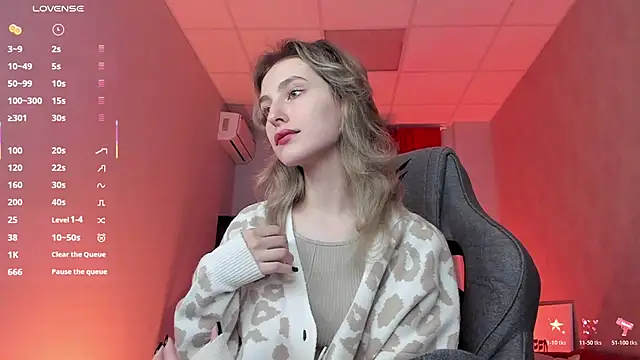 LuxRayi online show from 11/07/25, 03:11