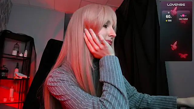 LuxRayi online show from 10/21/25, 09:14