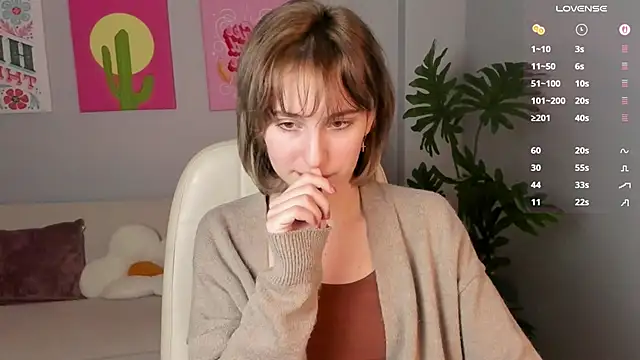 LuxRayi online show from 02/14/26, 05:40