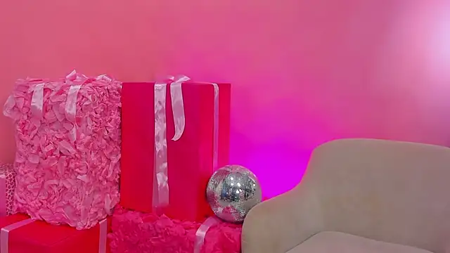 Bunnywow online show from 12/17/24, 01:38