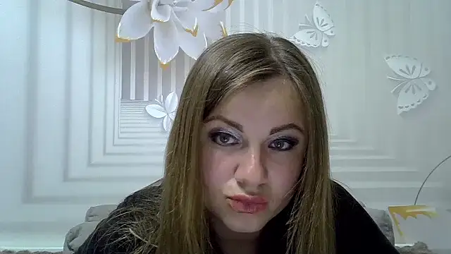 TinaFun4u online show from 04/23/26, 07:37