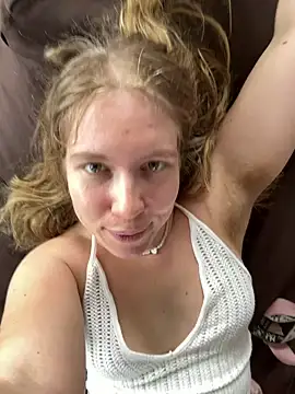 Snapshot of fluffy_bunnyxxx chatting on 12/22/24, 06:39 fluffy bunnyxxx online show from 12/22/24, 06:39