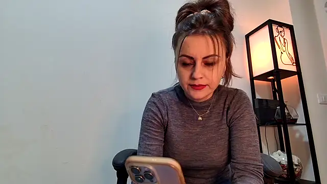 Eelleen online show from 03/26/26, 01:09