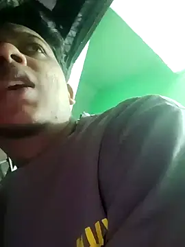 Snapshot of sailord chatting on 02/22/25, 01:02 sailord online show from 02/22/25, 01:02