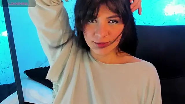 Snapshot of elissa_iris chatting on 06/16/26, 01:16 elissa iris online show from 06/16/26, 01:16
