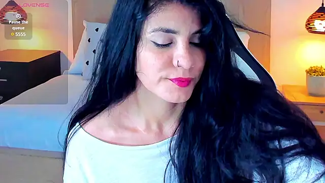 Snapshot of elissa_iris chatting on 03/11/25, 08:08 elissa iris online show from 03/11/25, 08:08