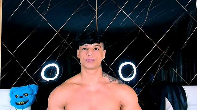 Owen Muzcle online show from 10/28/25, 11:47