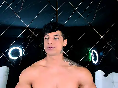 Owen Muzcle online show from 01/09/26, 07:04