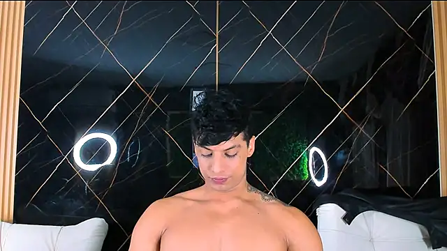 Owen Muzcle online show from 01/10/26, 07:15