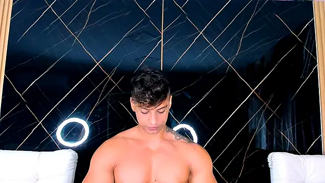 Owen Muzcle online show from 09/20/25, 01:38