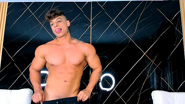 Owen Muzcle online show from 09/20/25, 01:32