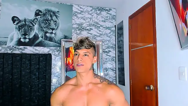 Owen Muzcle online show from 02/08/25, 02:36