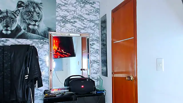 Owen Muzcle online show from 02/15/25, 02:26