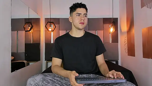 LiamNovak online show from 02/15/26, 12:59