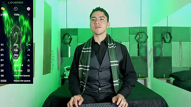 LiamNovak online show from 12/04/25, 12:04