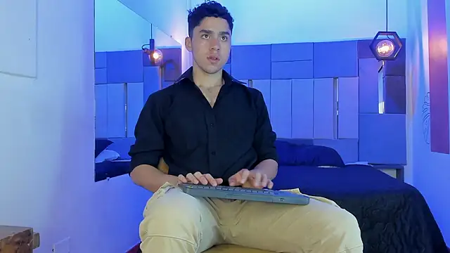 LiamNovak online show from 02/01/26, 12:03