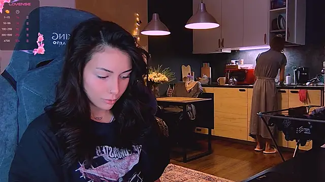 KatiKate online show from 11/03/25, 05:05